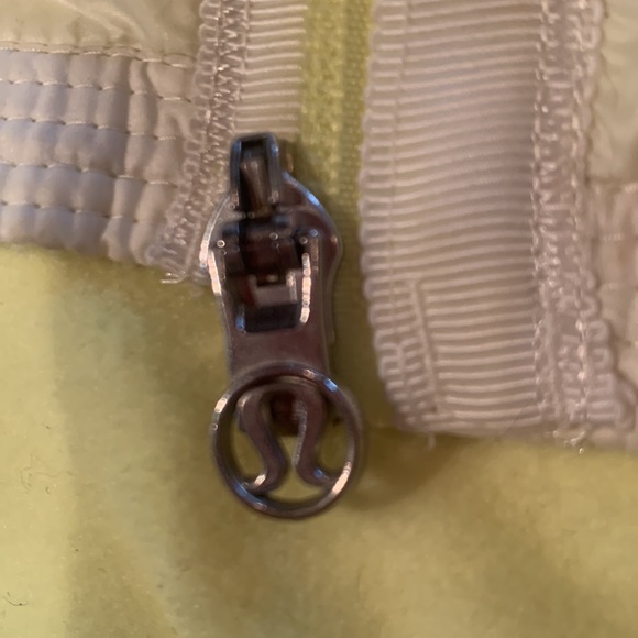 Lululemon yellow jacket - Picture 16 of 16